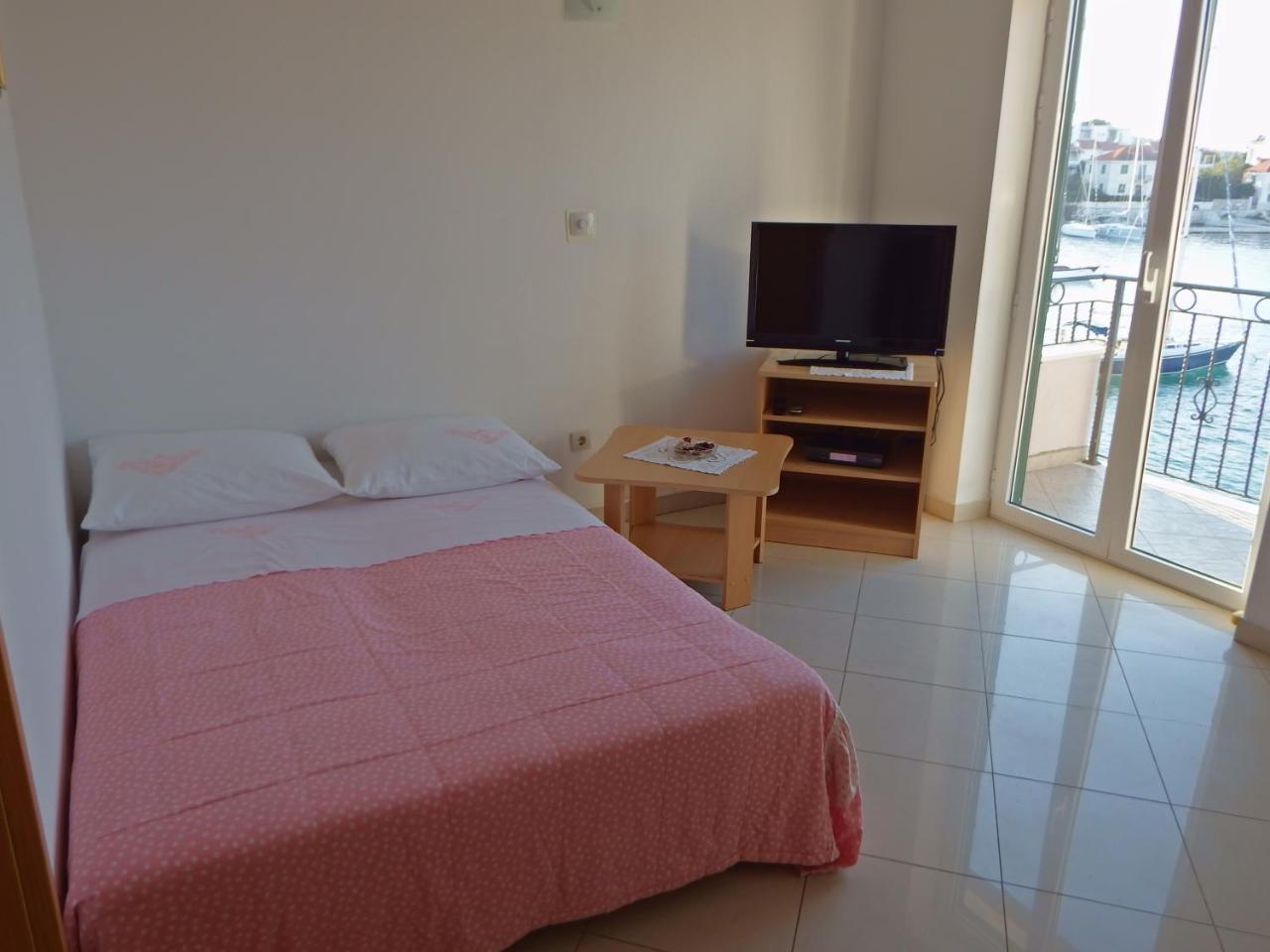Direct At Sea Apartment พอสติรา ภายนอก รูปภาพ